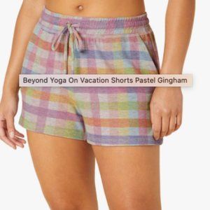 NWT Beyond Yoga Women's On Vacation Shorts
